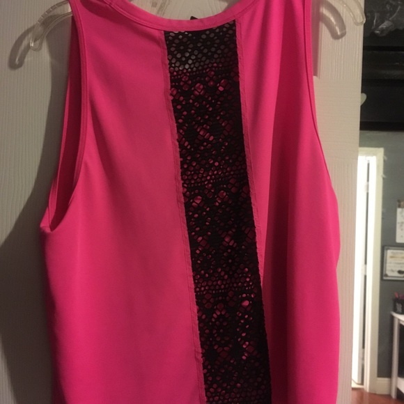 Neon pink active tank top - Picture 2 of 3